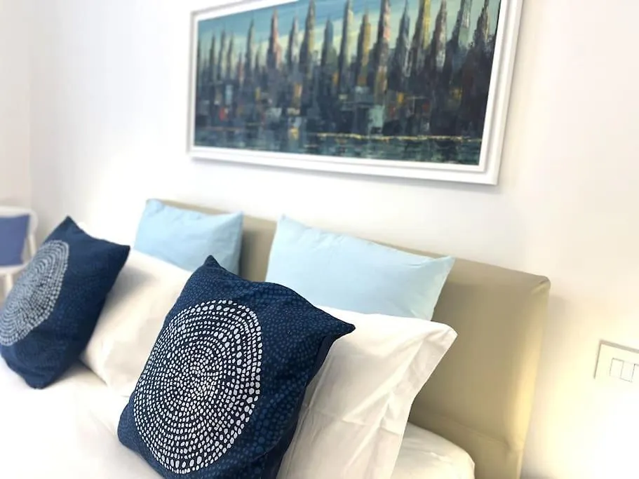Casa Di Giuni Apartment Bari 0*,